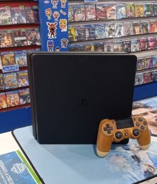 USADA Consola PS4 Slim 500 GB + Joystick Dorado PS4